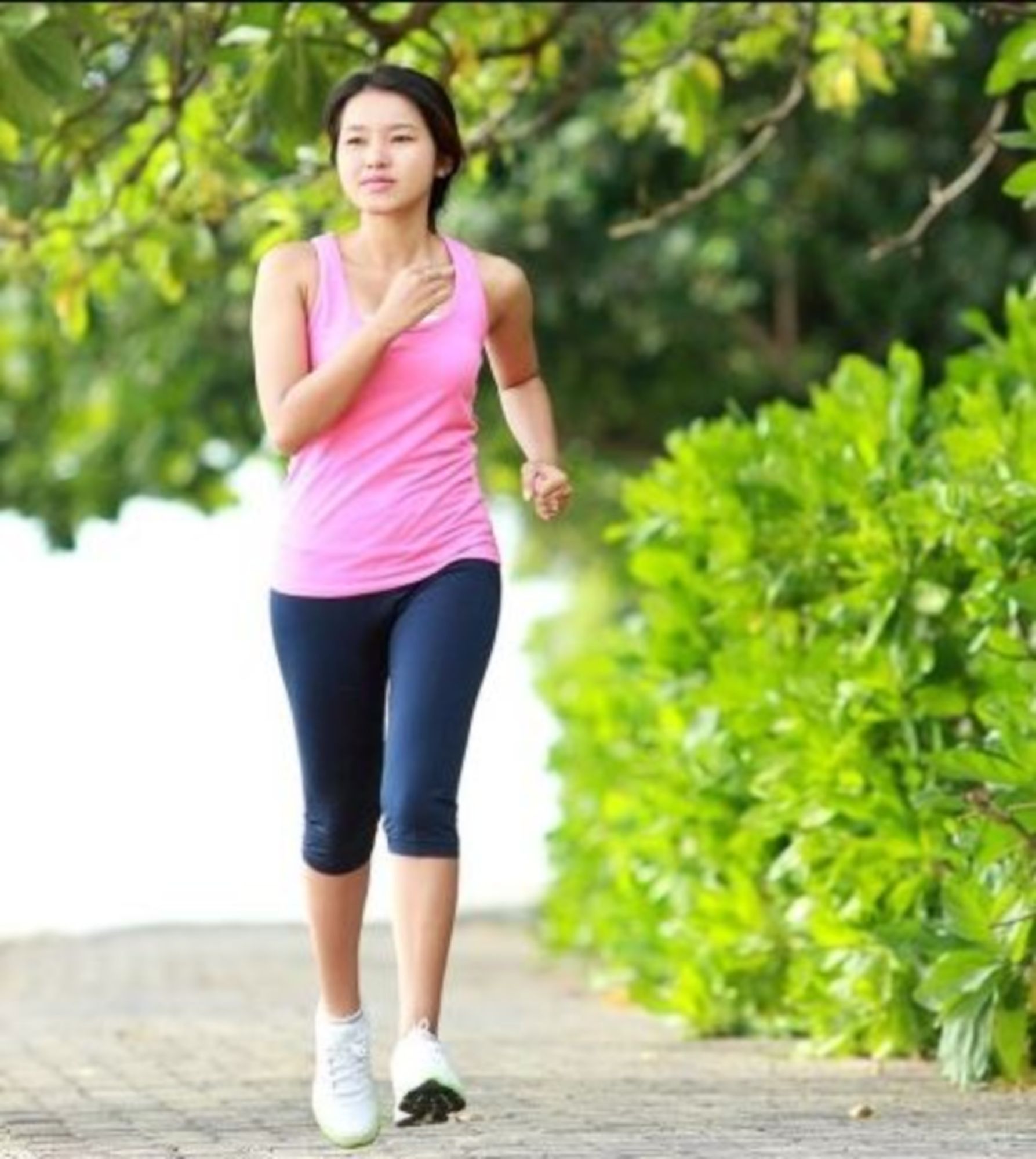 Bạn đã biết hết lợi ích của việc đi bộ đối với sức khỏe?