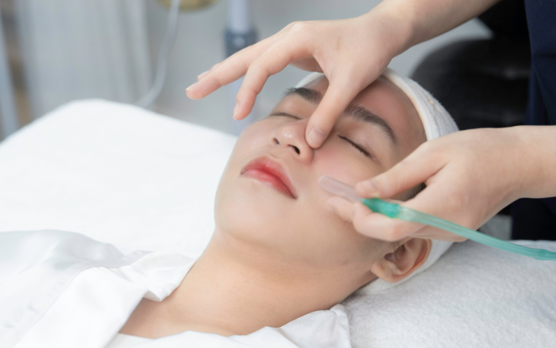 Trong ngành thẩm mỹ, chăm sóc da spa giúp dưỡng da toàn diện, hiệu quả